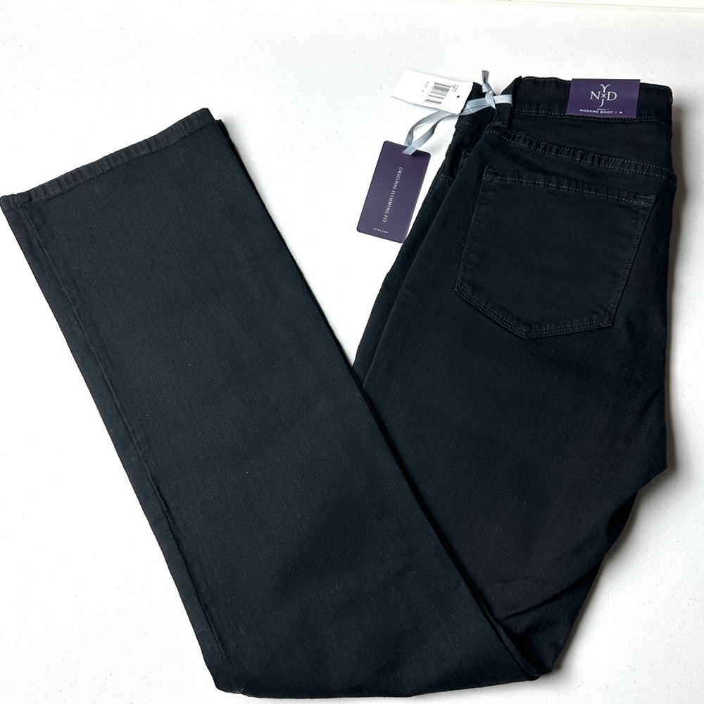 NWT NYDJ Women's Black Modern Boot Cut Jeans Size 4